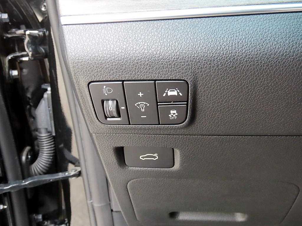 KIA K5 - Vista 12