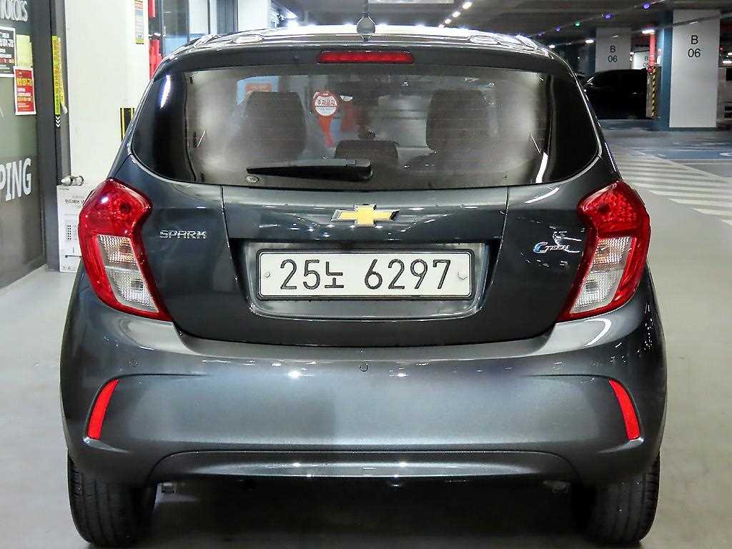 Chevrolet Spark - Vista 5
