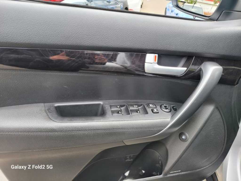 KIA Sorento - Vista 12