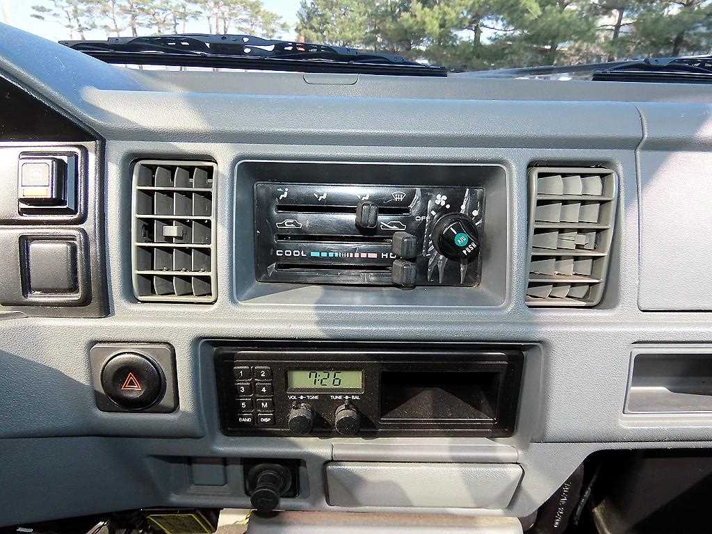 Small Truck tower_built-in tower 2013 Blanco - Importación desde Corea - HF Imports Iquique - Foto 13