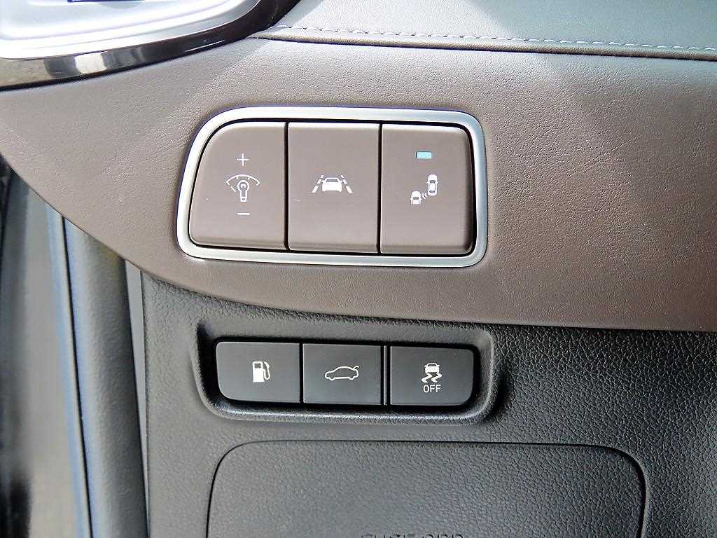 HYUNDAI Grandeur - Vista 12