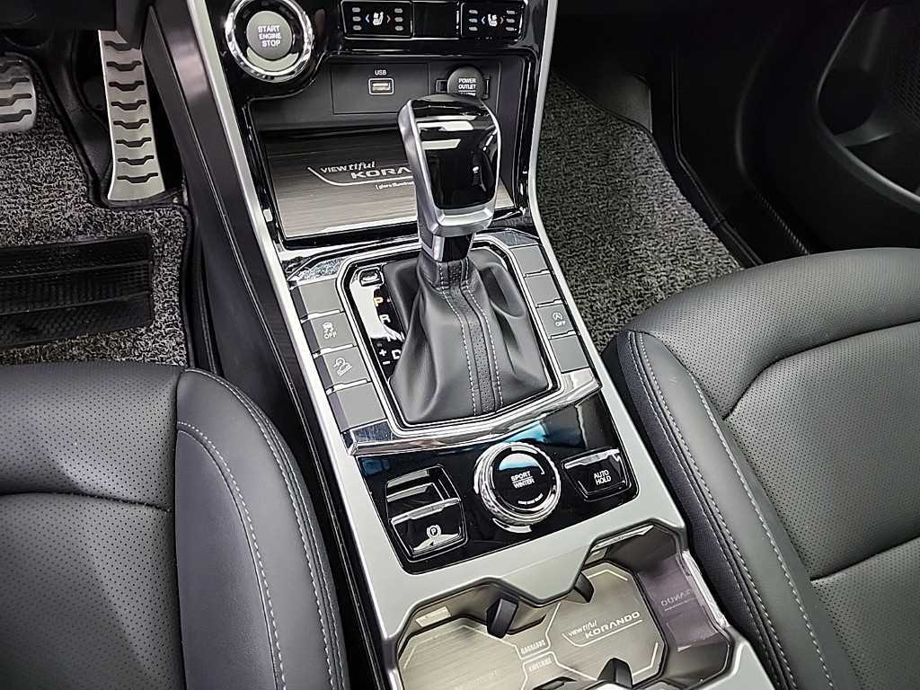 Ssangyong Korando - Vista 8