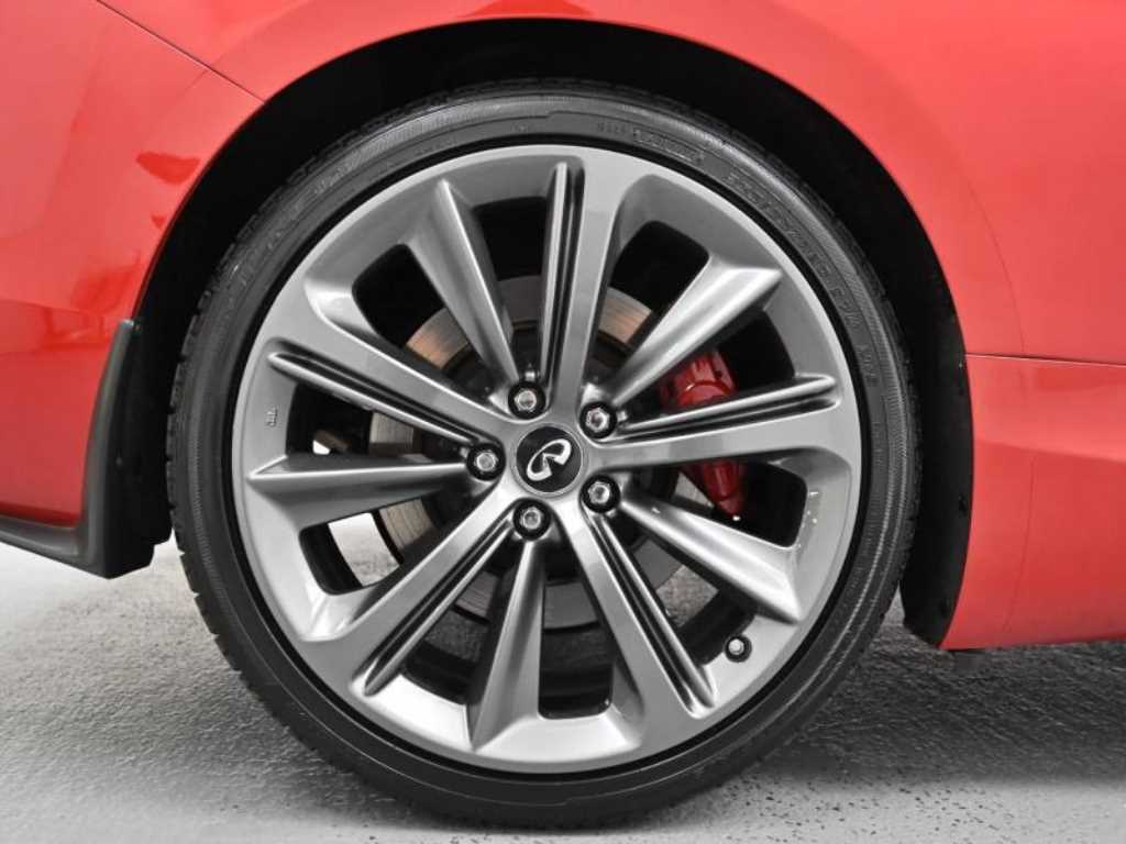 Infiniti Q - Vista 6