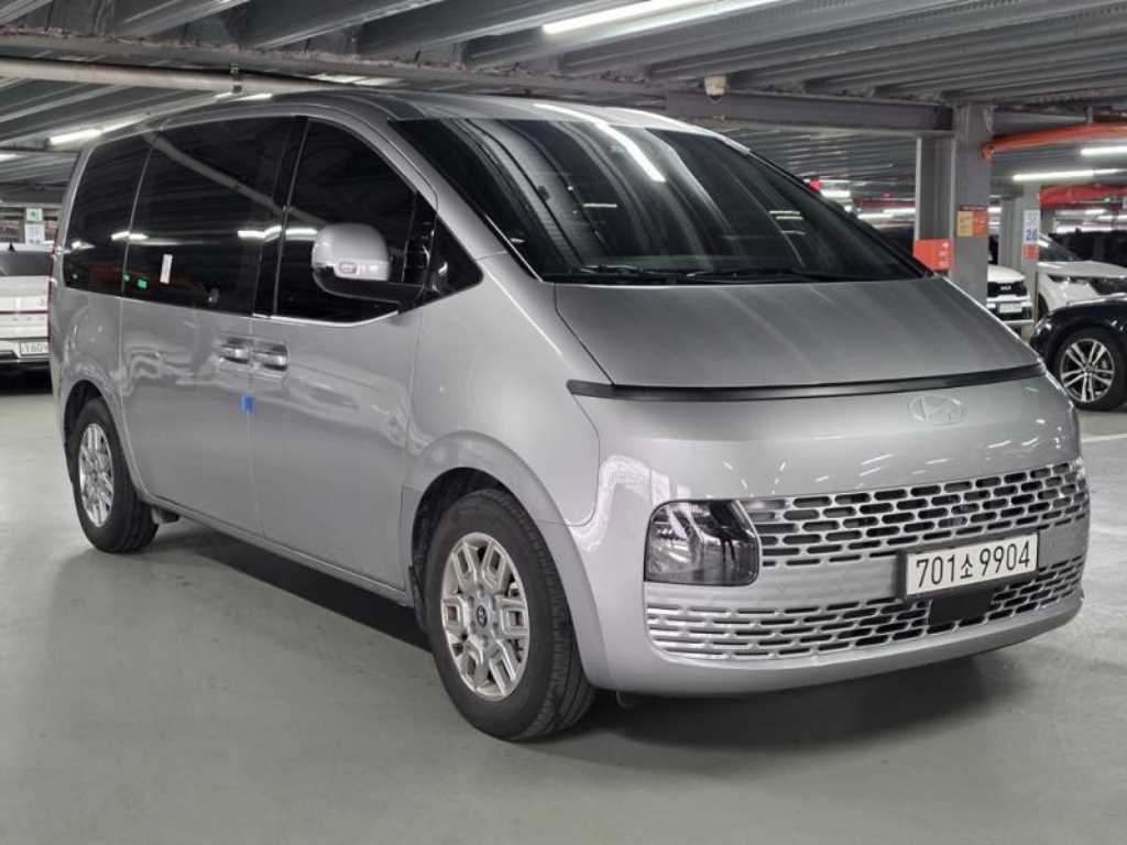 HYUNDAI Staria - Vista 3