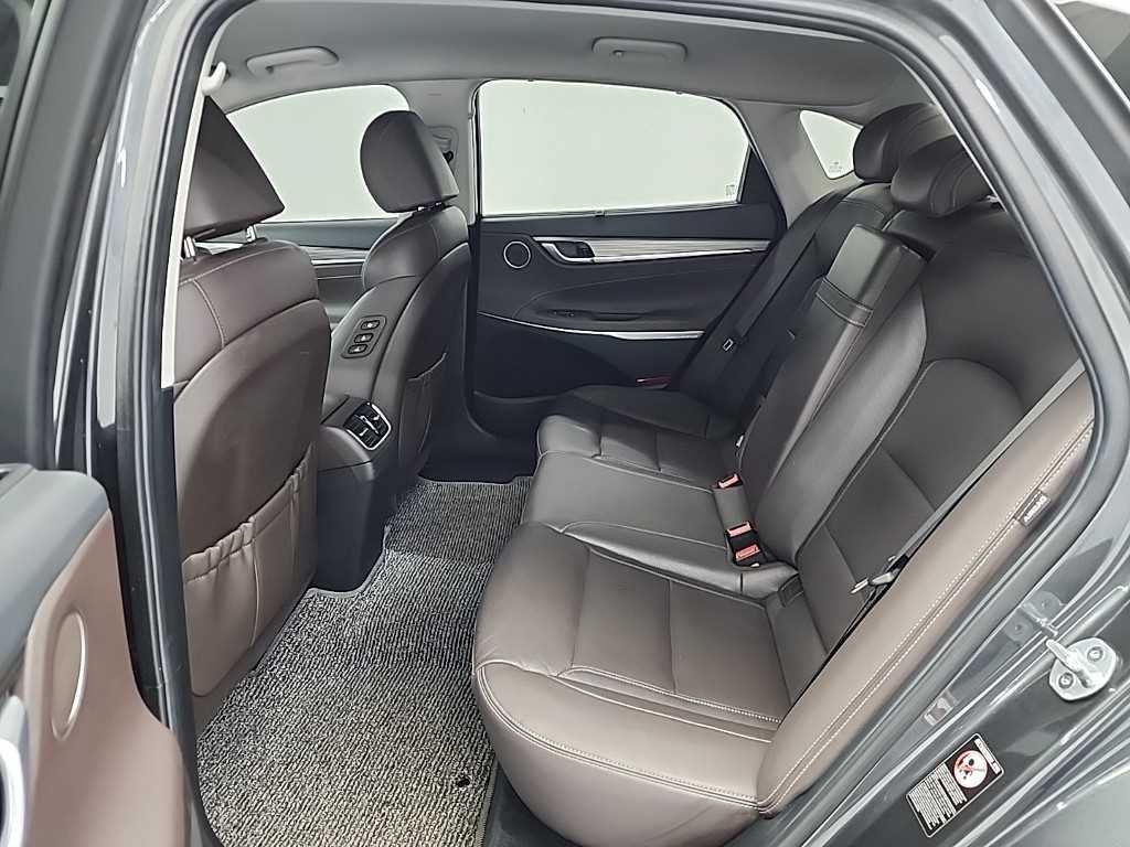 HYUNDAI Grandeur - Vista 12