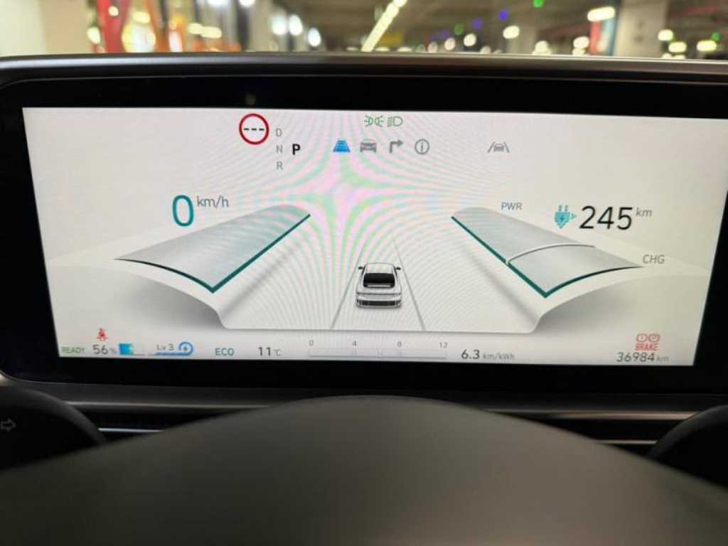 HYUNDAI Ioniq 6 - Vista 9