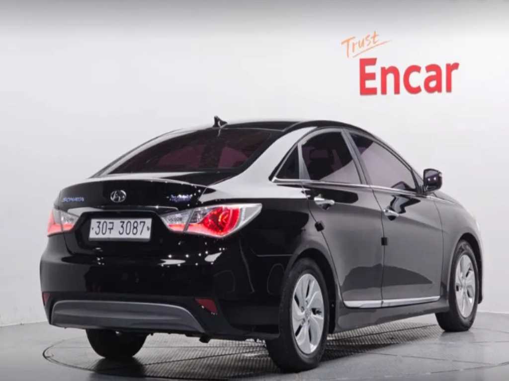 HYUNDAI Sonata - Vista 2
