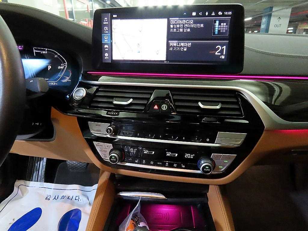 BMW 5 Series - Vista 11