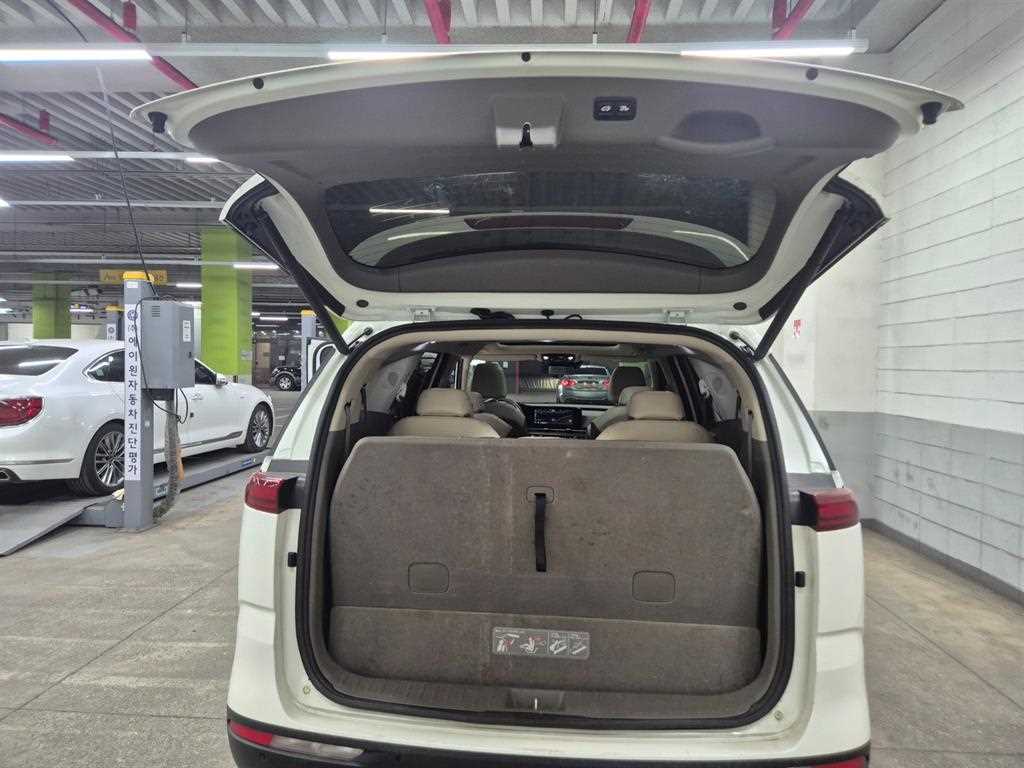 KIA Carnival 2022 Blanco - Importación desde Corea - HF Imports Iquique - Foto 16