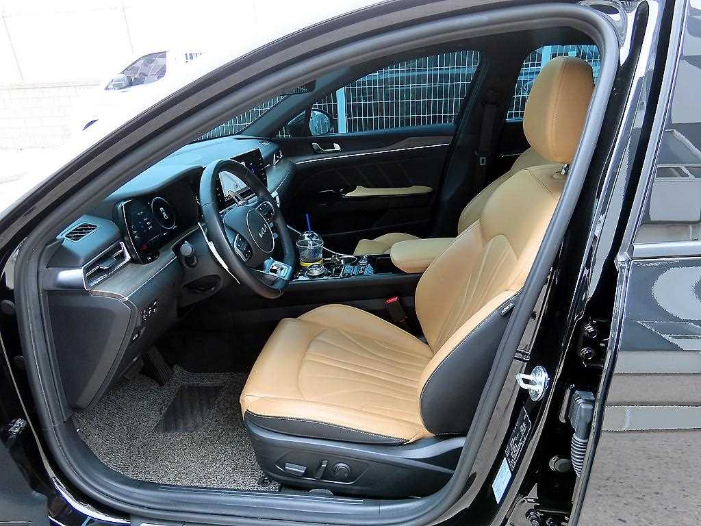 KIA K5 - Vista 5