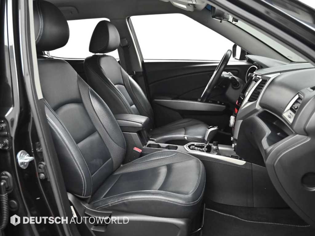 Ssangyong Tivoli - Vista 10