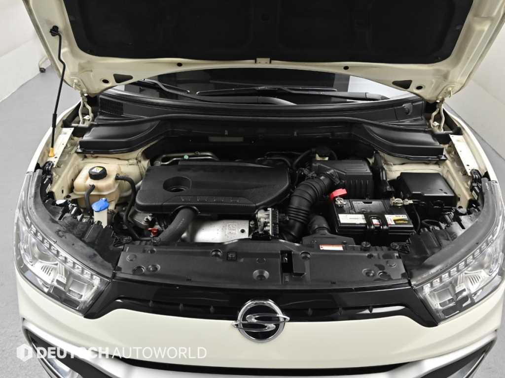 Ssangyong Tivoli - Vista 6