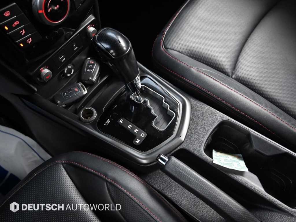 Ssangyong Tivoli - Vista 9