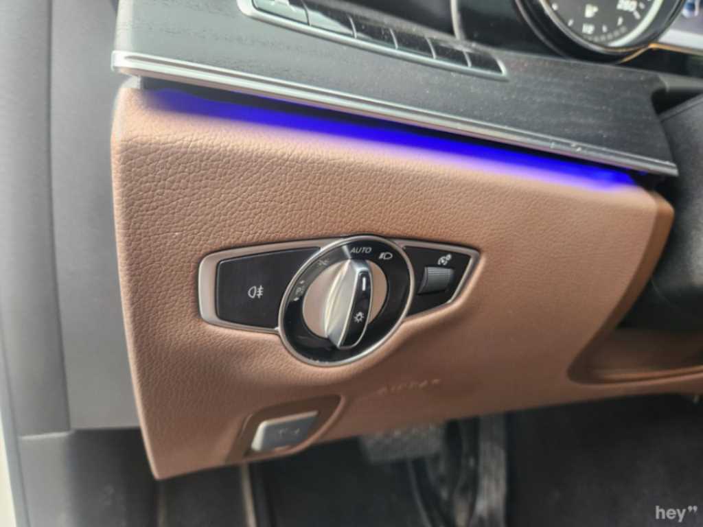Mercedes Benz E class 2019 Blanco - Importación desde Corea - HF Imports Iquique - Foto 17