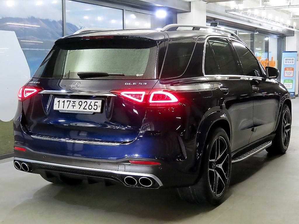 Mercedes Benz GLE Class - Vista 4