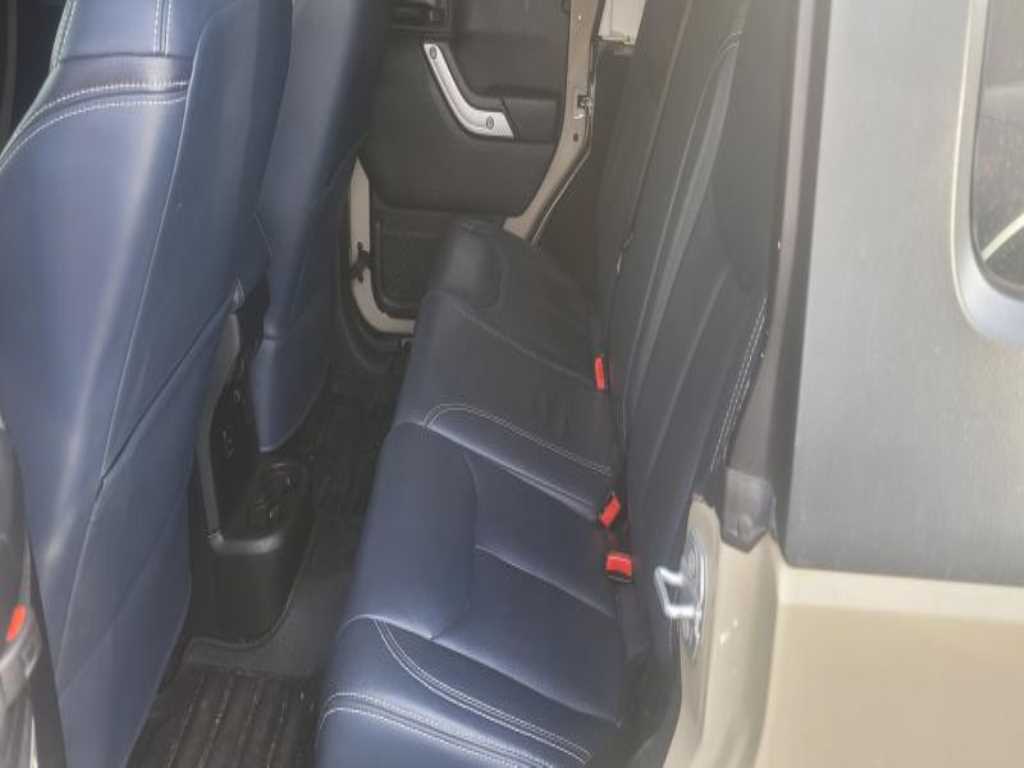 Jeep Wrangler - Vista 9