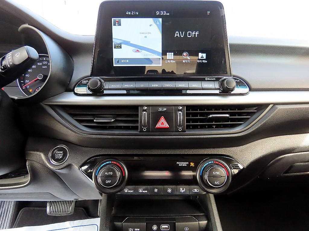 KIA K3 2019 Negro - Importación desde Corea - HF Imports Iquique - Foto 13