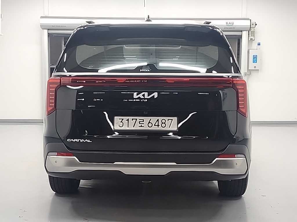KIA Carnival - Vista 3