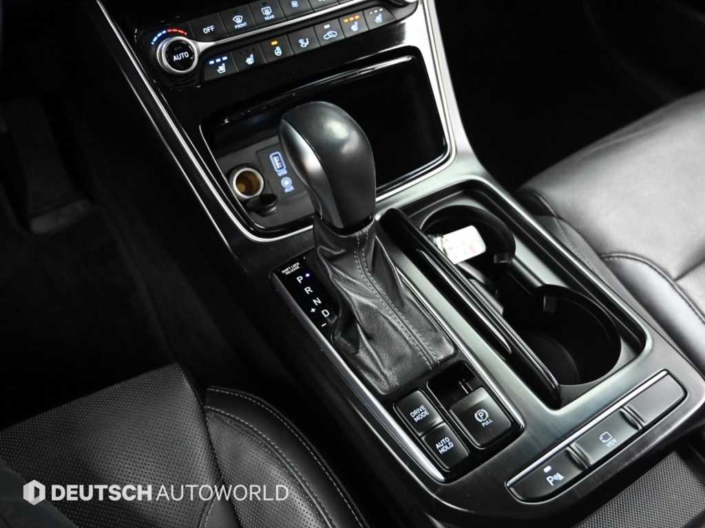 HYUNDAI Grandeur - Vista 9