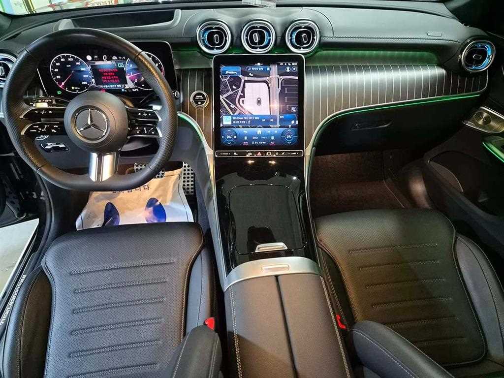 Mercedes Benz GLC Class - Vista 10