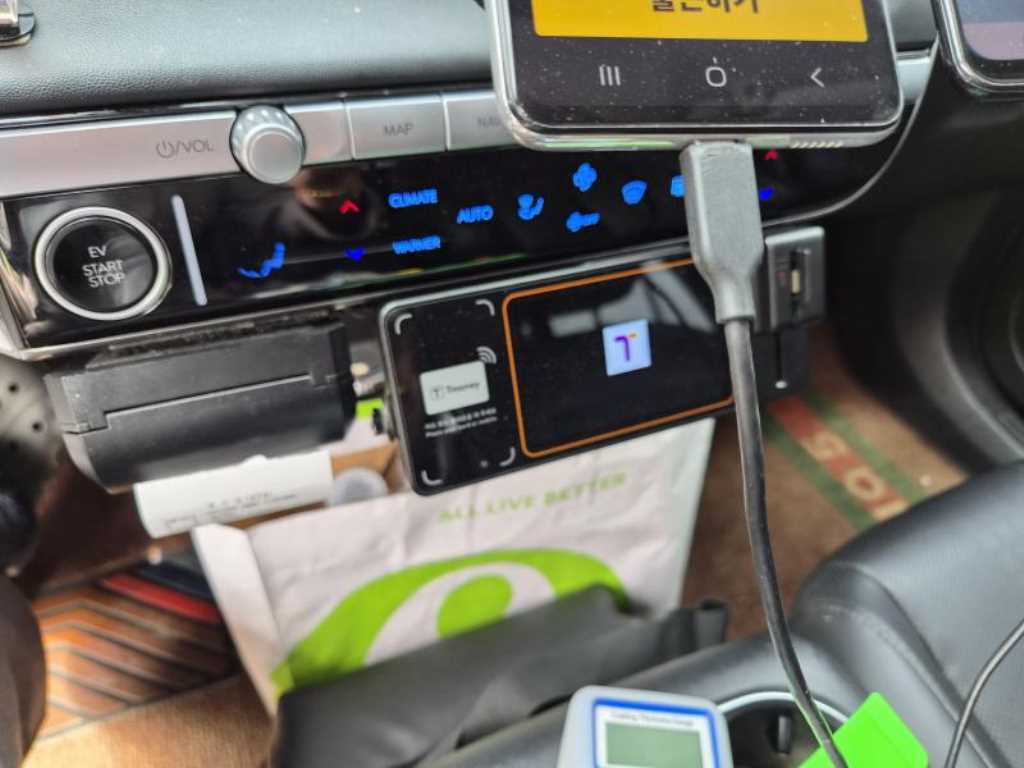 HYUNDAI Ioniq 5 - Vista 6