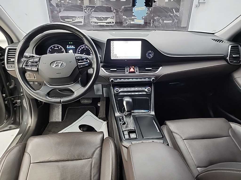 HYUNDAI Grandeur - Vista 7
