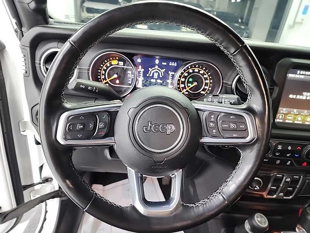 Jeep Wrangler - Vista 9