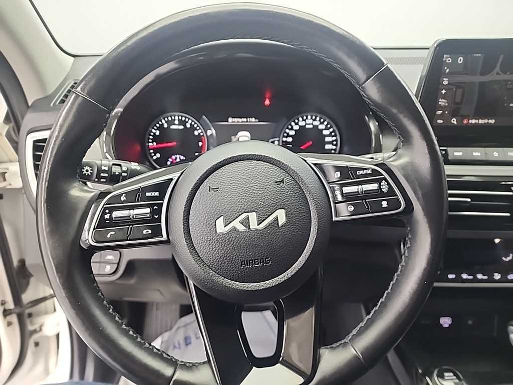 KIA Seltos - Vista 9