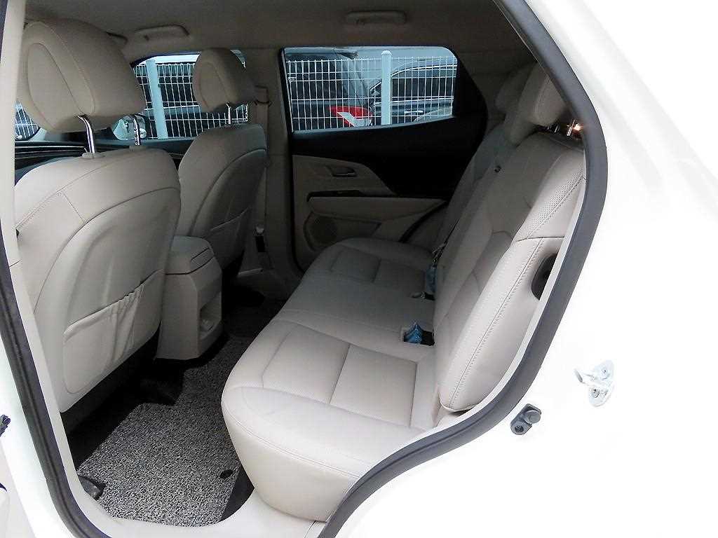 Ssangyong Korando - Vista 6