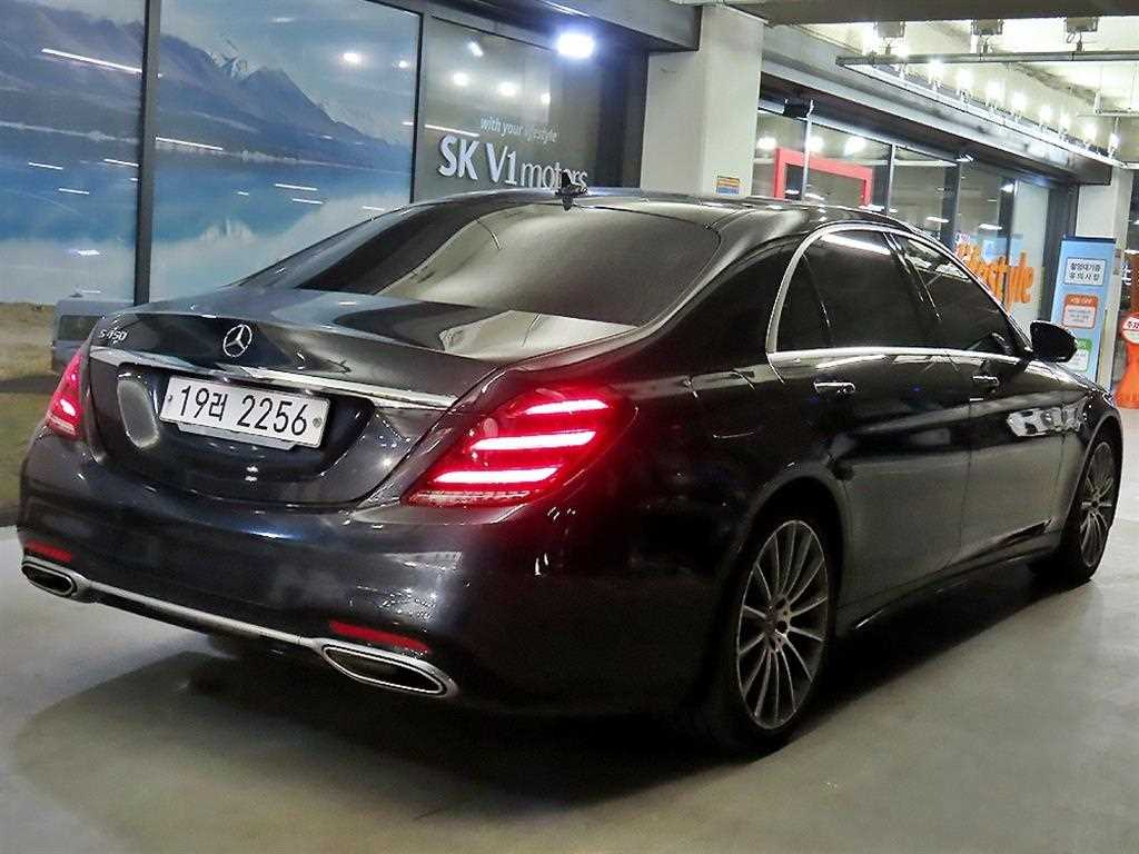 Mercedes Benz S Class - Vista 4