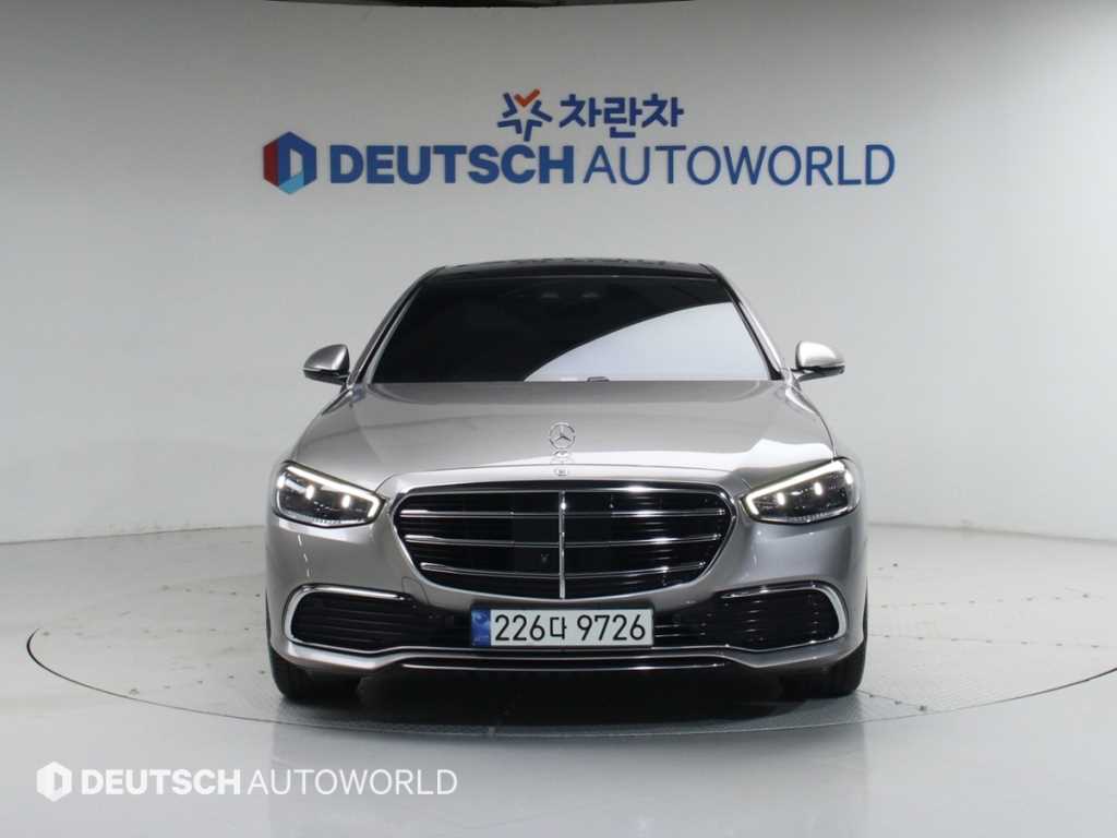 Mercedes Benz S Class - Vista 3