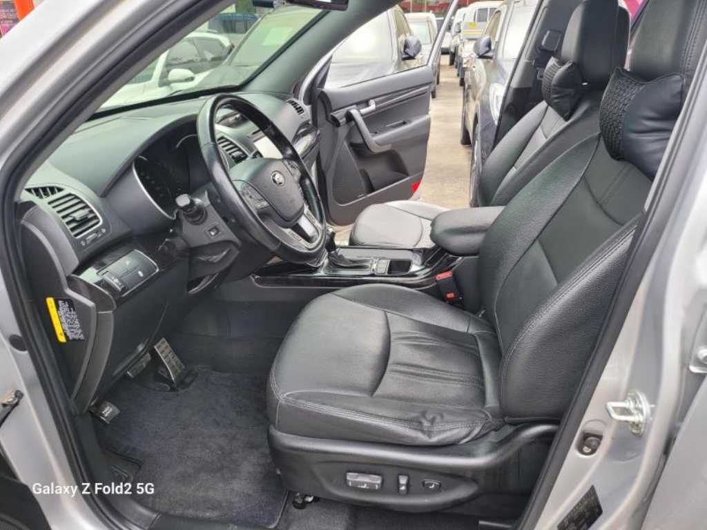 KIA Sorento - Vista 11