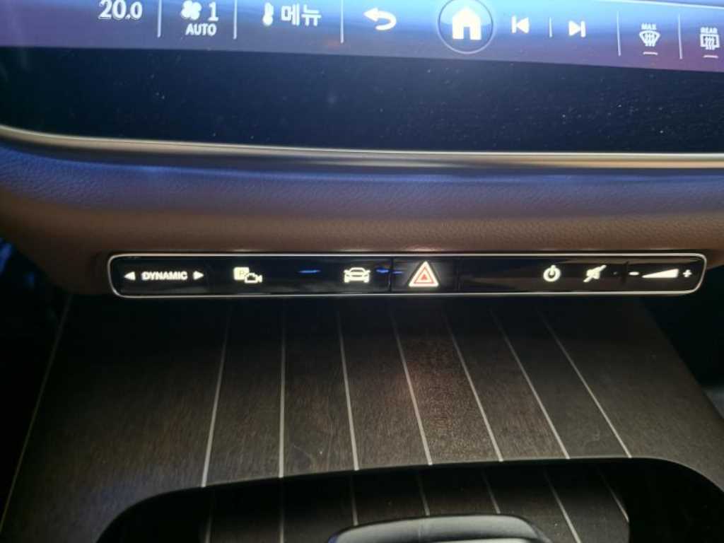 Mercedes Benz E class - Vista 9