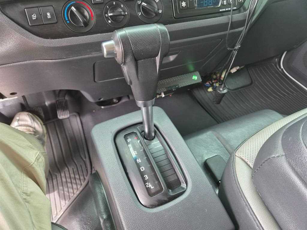 medium and large cargo truck 2023 Blanco - Importación desde Corea - HF Imports Iquique - Foto 15