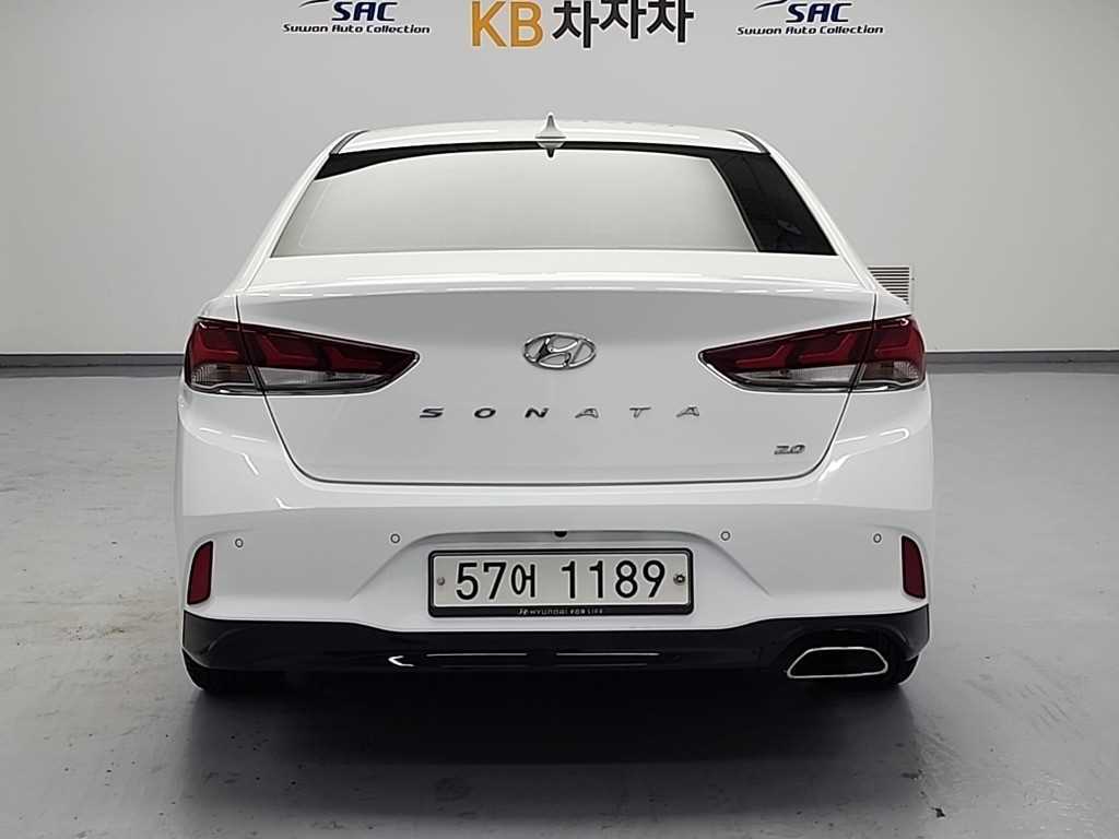 HYUNDAI Sonata - Vista 3