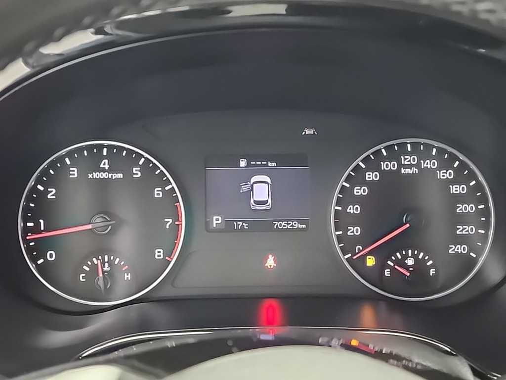 KIA Seltos - Vista 6