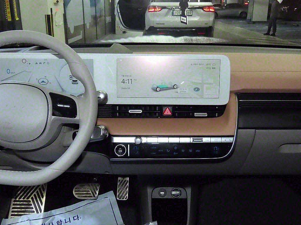 HYUNDAI Ioniq 5 - Vista 11