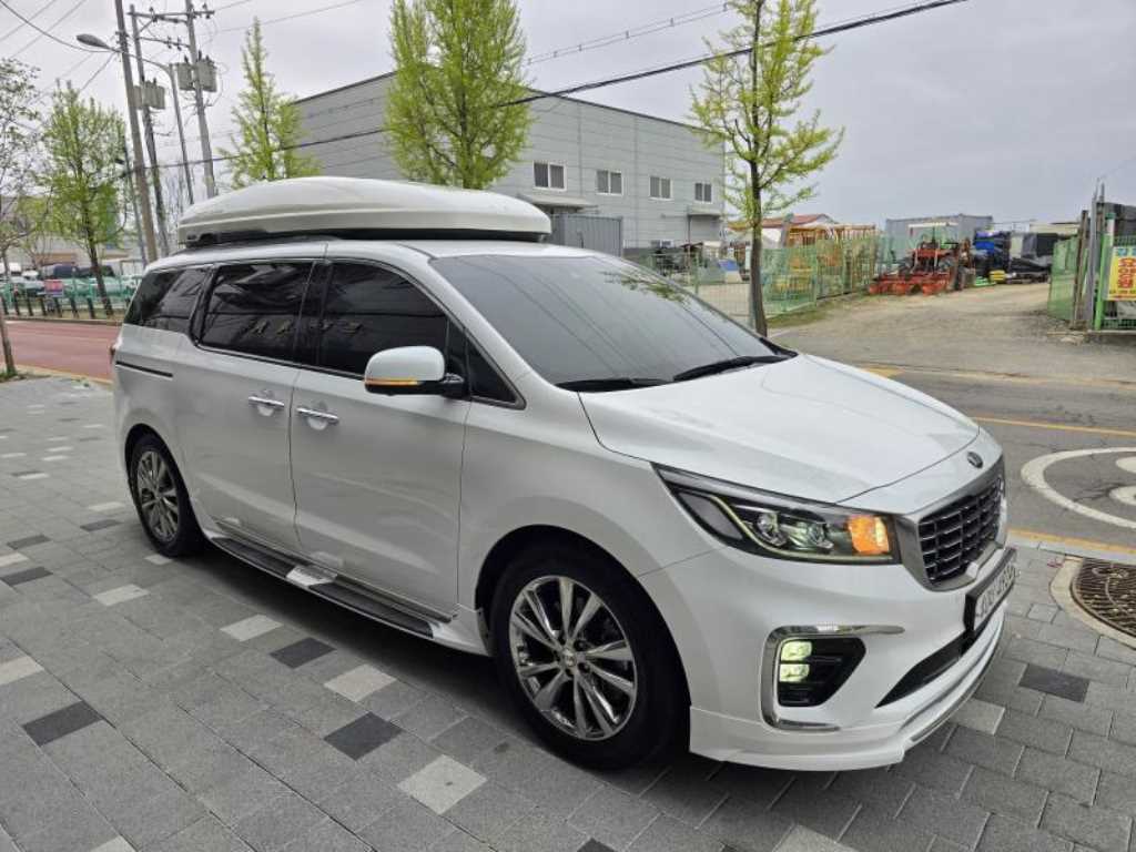 KIA Carnival - Vista 3