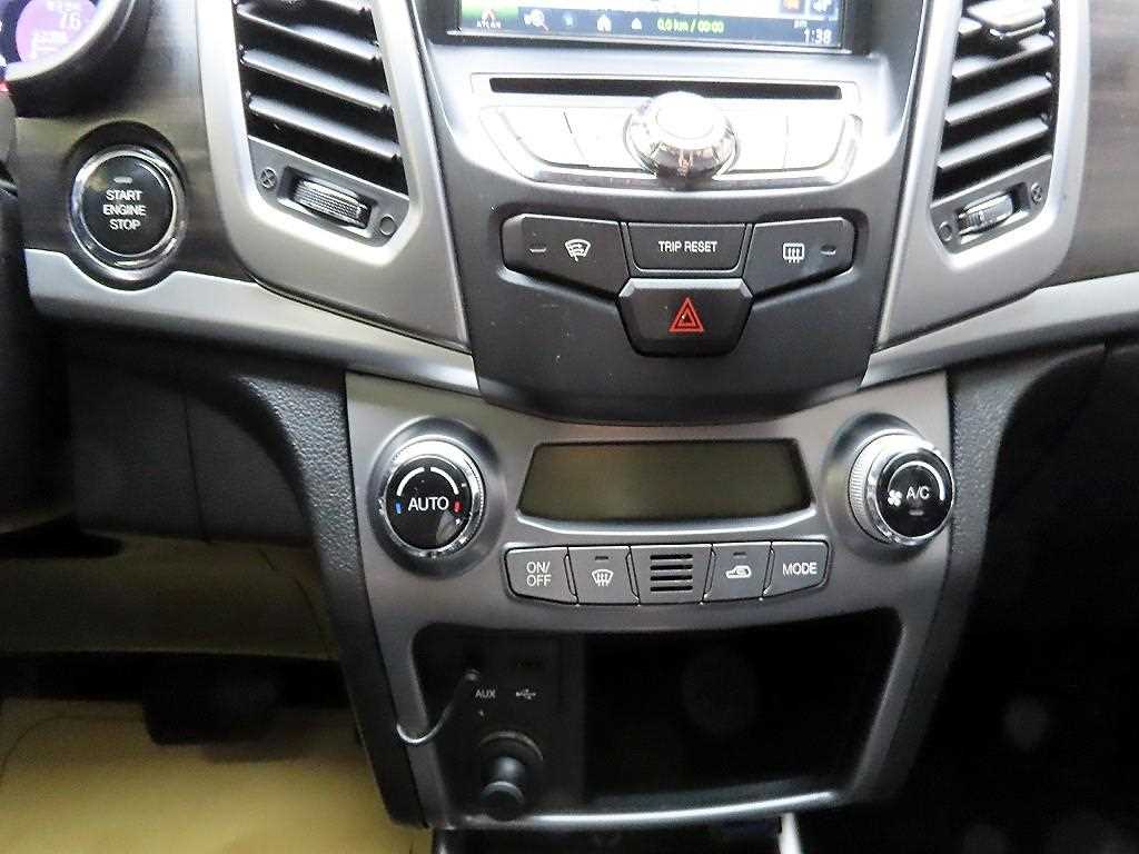 Ssangyong Korando 2015 Gris - Importación desde Corea - HF Imports Iquique - Foto 15