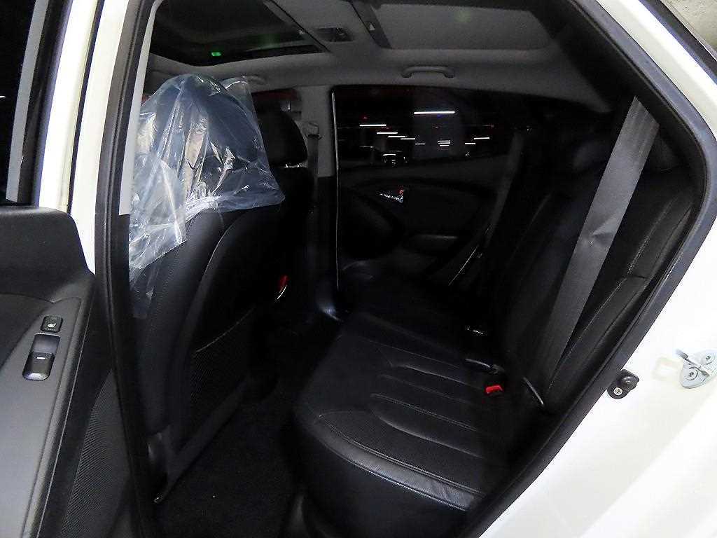 HYUNDAI Tucson - Vista 7