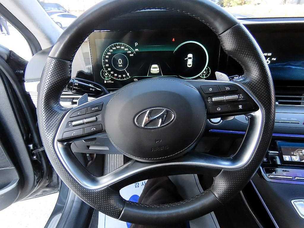 HYUNDAI Grandeur - Vista 8