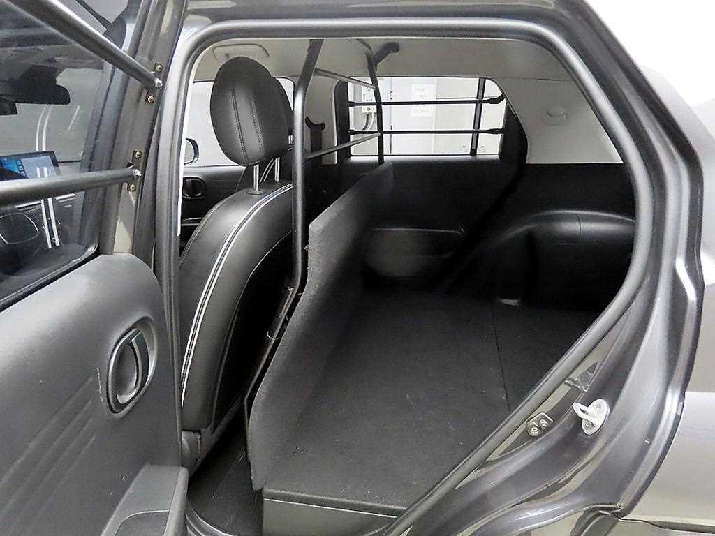 HYUNDAI Casper - Vista 6