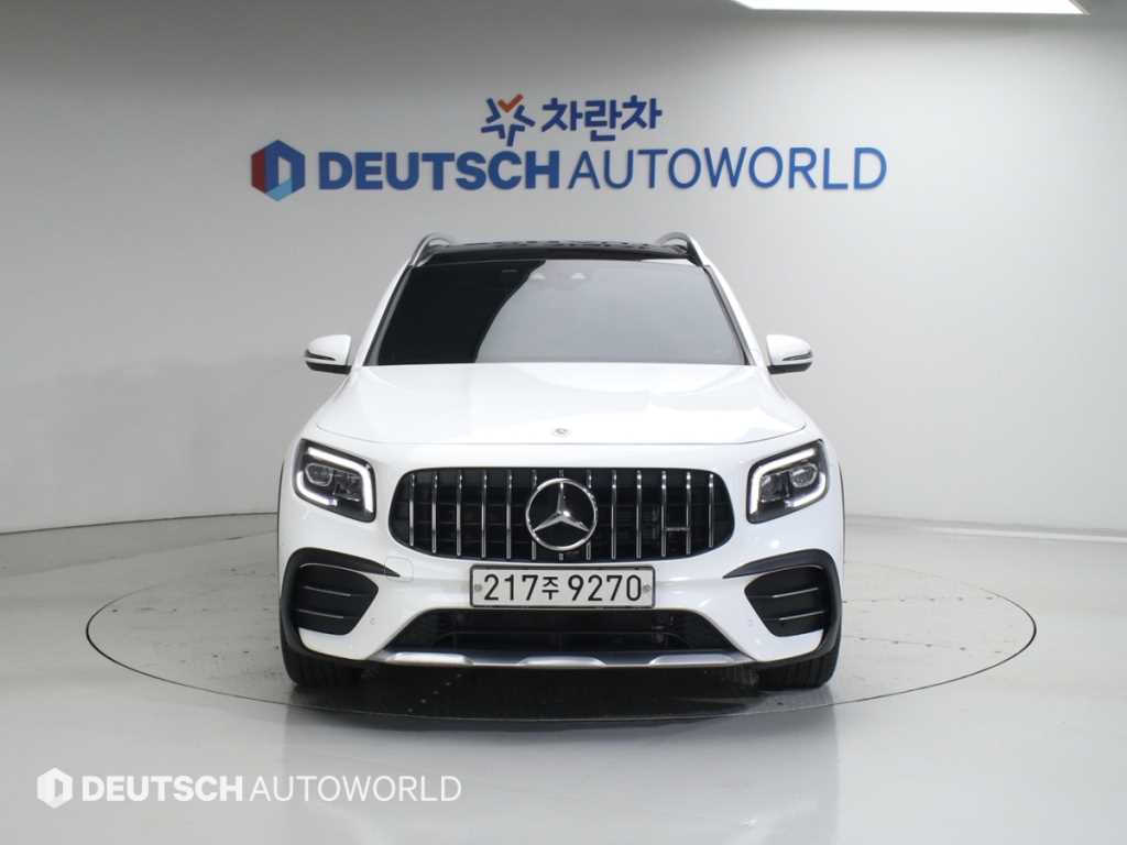 Mercedes Benz GLB Class - Vista 3