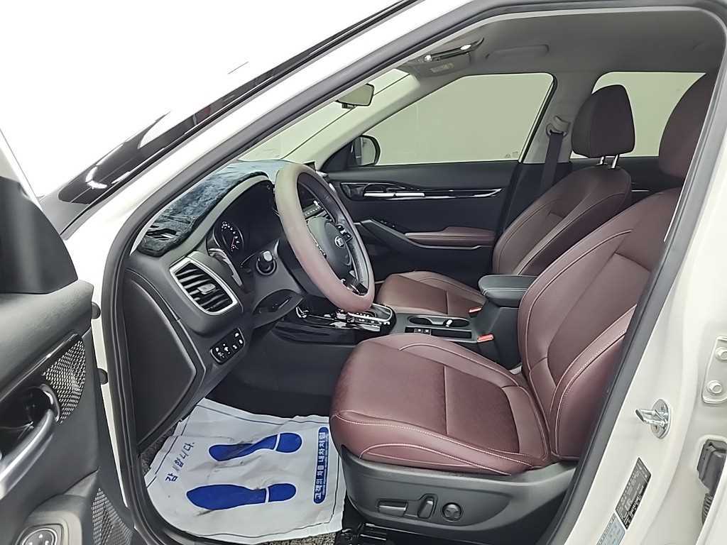 KIA Seltos - Vista 11