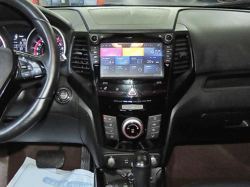 Ssangyong Tivoli - Vista 11