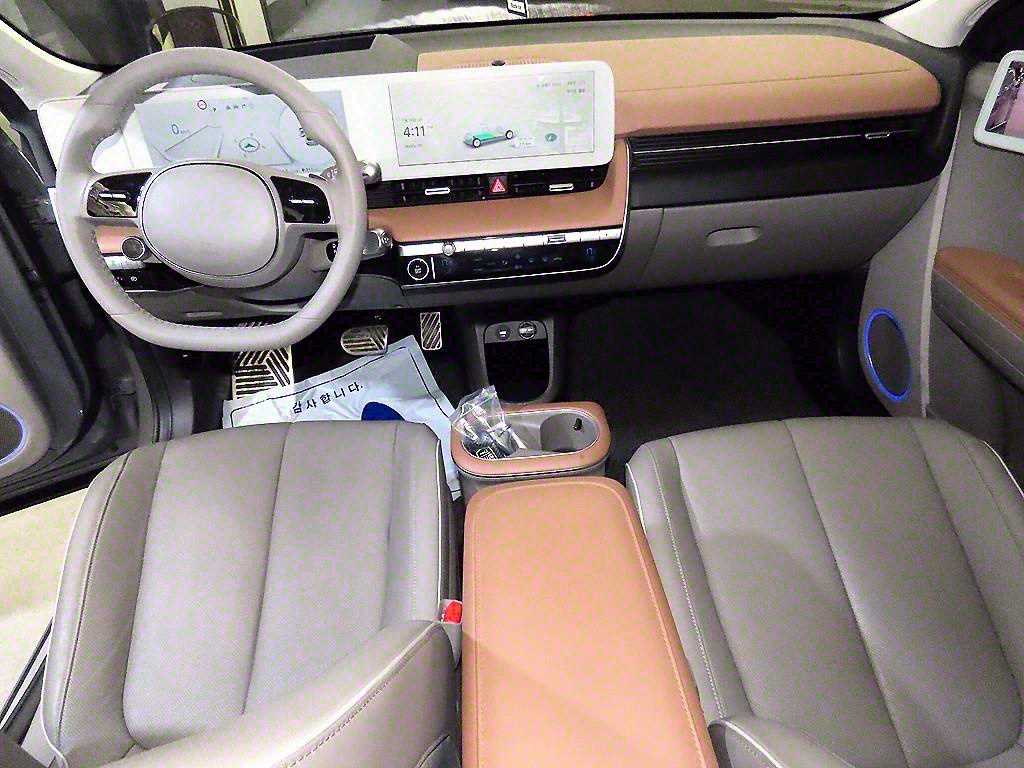 HYUNDAI Ioniq 5 - Vista 10