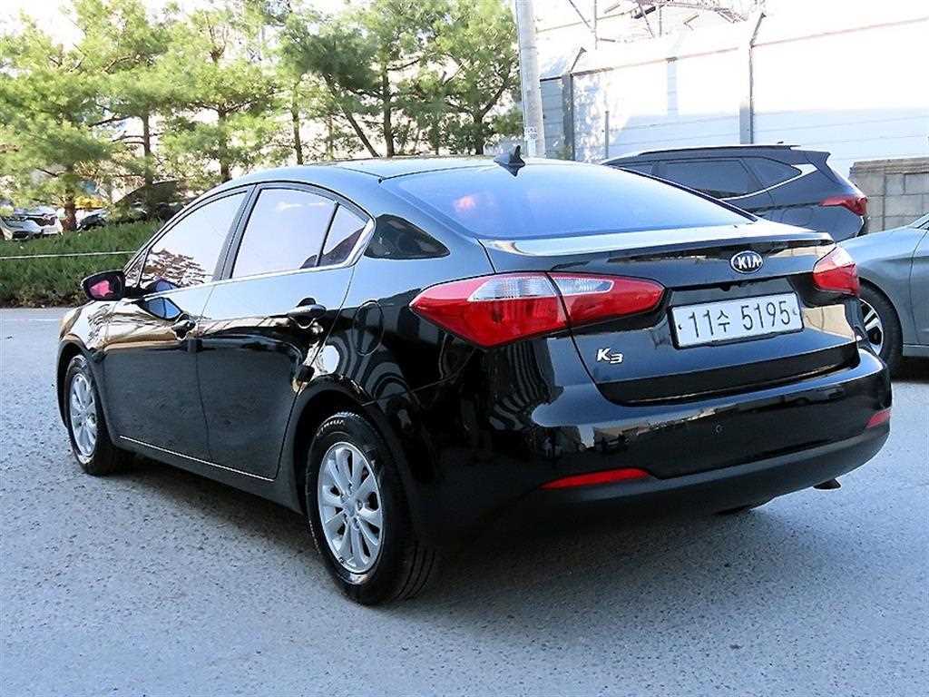 KIA K3 - Vista 3