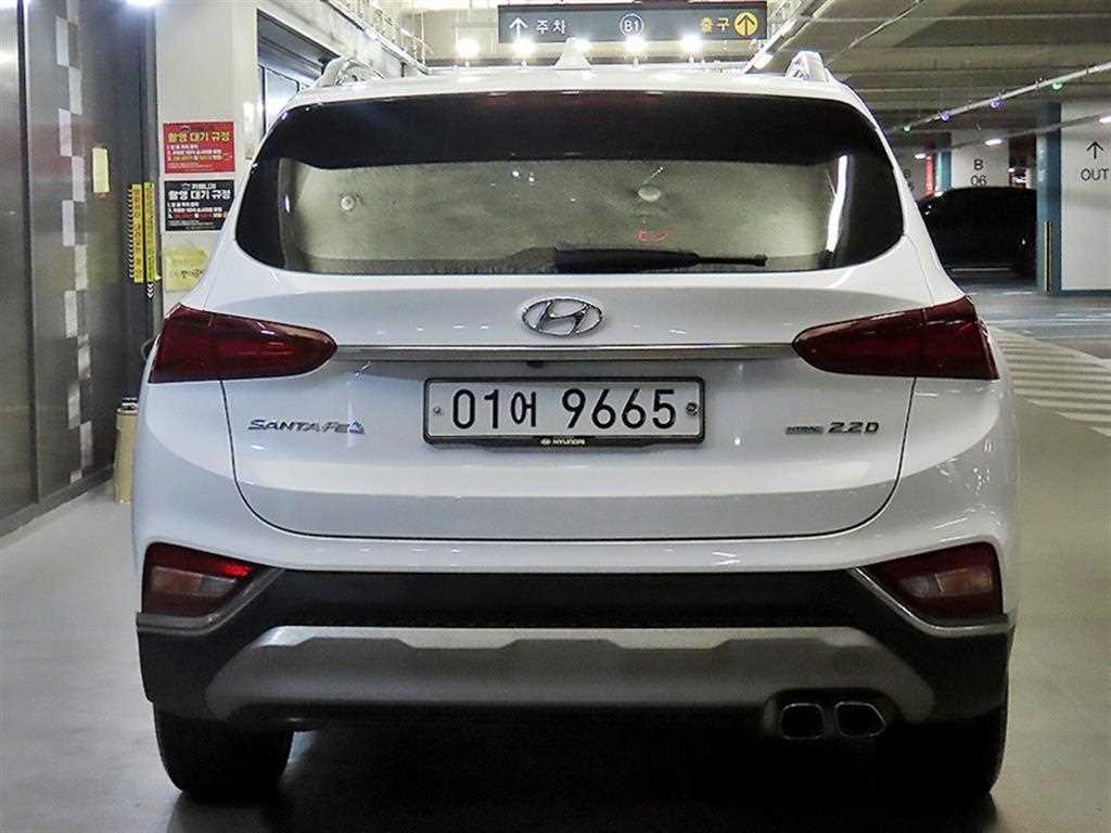 HYUNDAI Santa Fe - Vista 5
