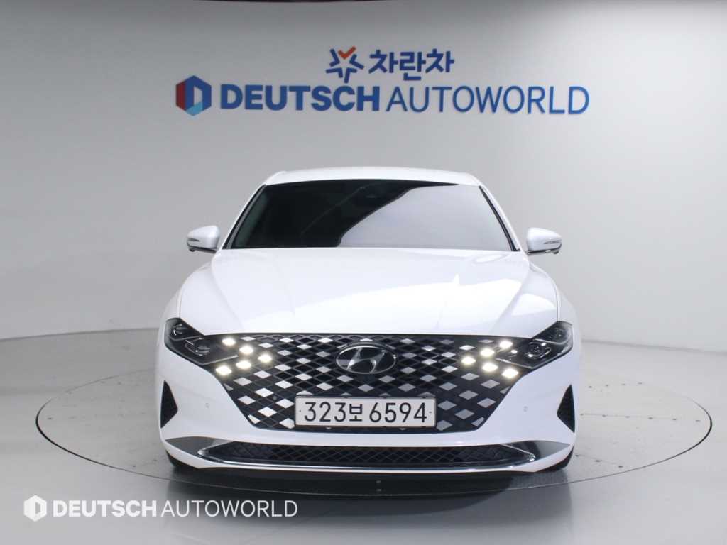 HYUNDAI Grandeur - Vista 3