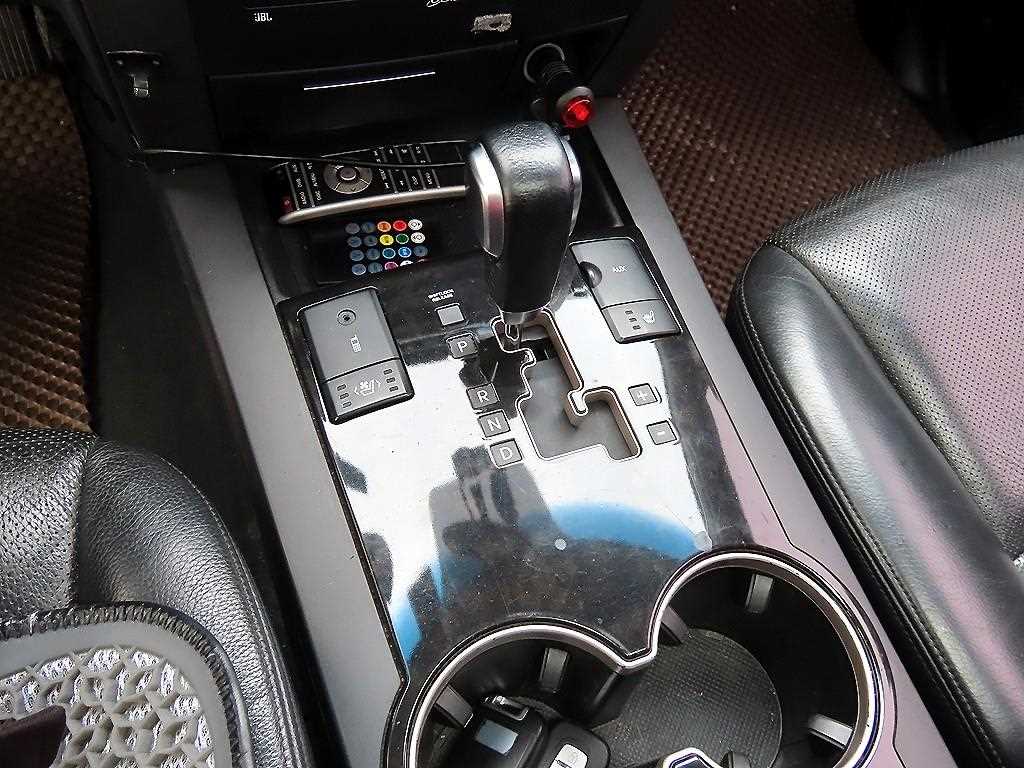 KIA Mohave - Vista 10